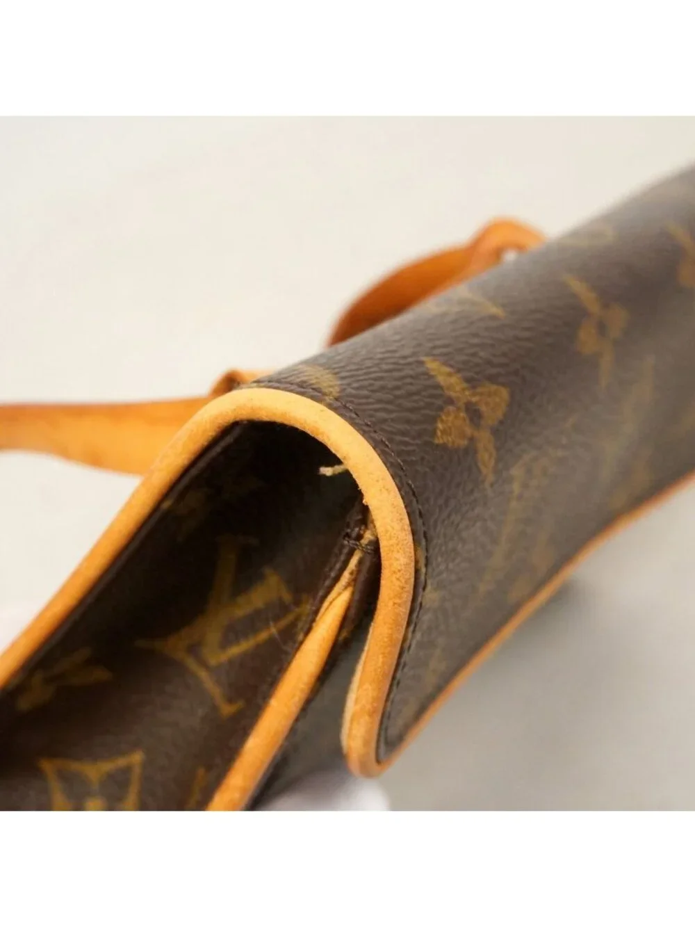 Louis Vuitton Waist Bag Monogram Pochette Florentine Brown